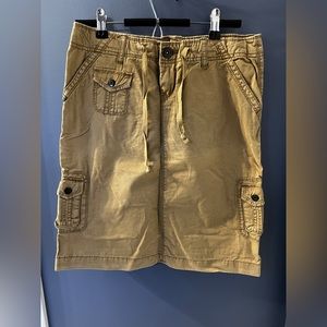 Unionbay skirt size 3 tan